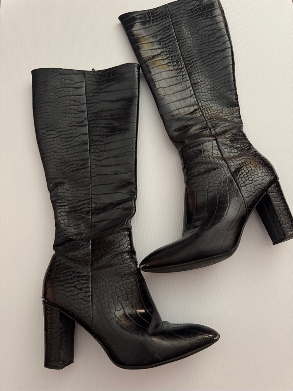 TOP Moda Black Croc-Embossed Knee-High Block Heel side zipper Boots Size 10